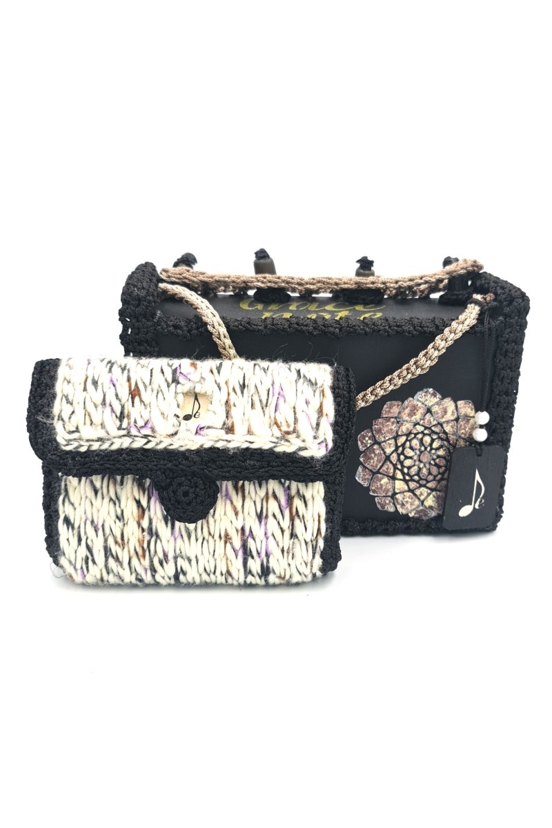 Handcrafted artistic gift box for Iachi Handmade Art Wallet
