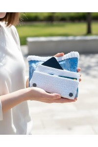 Open Thymbra handmade crochet wallet with compartments and card slots
