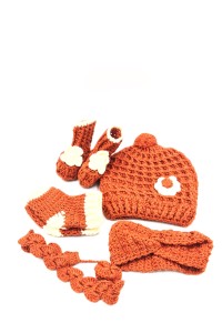 Handmade crocheted accessories - Terracotta