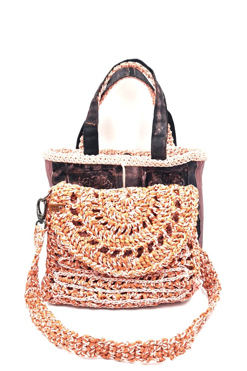 Coralie Elegance handmade raffia bag in vibrant coral color