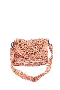 Front view of a handmade raffia summer bag with boho chic style
