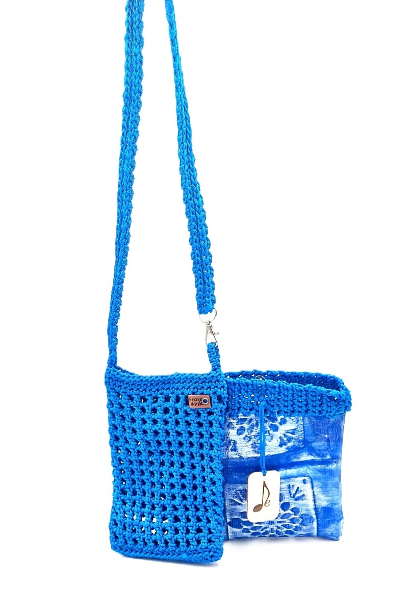 Handmade crocheted case for mobile phone - blue